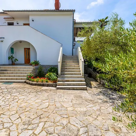 Daire 1 Bedroom Amazing In Malinska